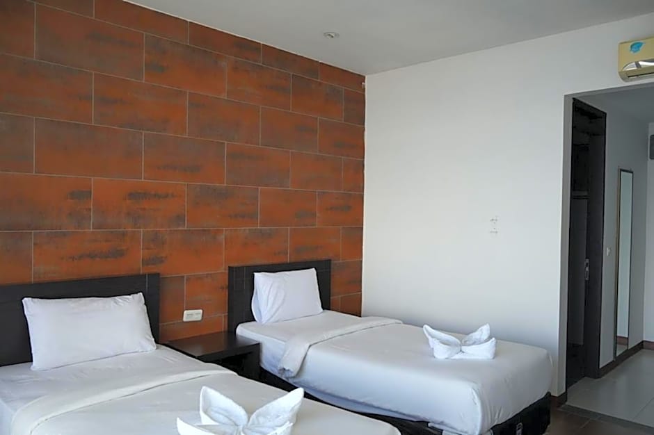 Tiara Bunga Hotel & Villa