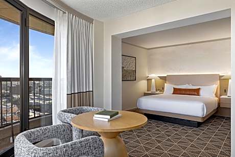 Corner Suite