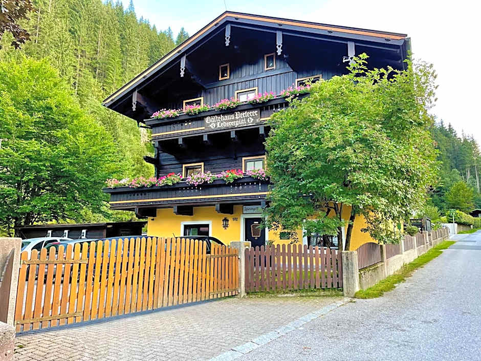 Pension Lederergütl - Jokercard & Parkplatz inkl