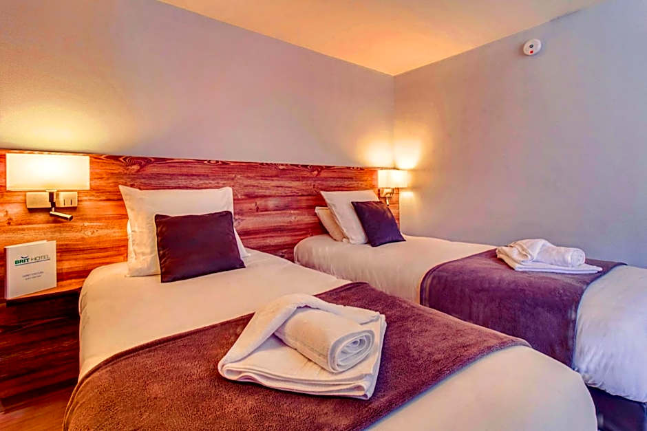 Brit Hotel Confort Pau Lons
