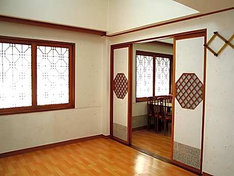 Goodstay Jirisan Little Prince Pension