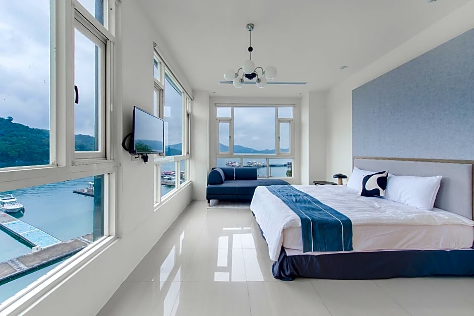 Shui Yang Lakeview House with Elevator