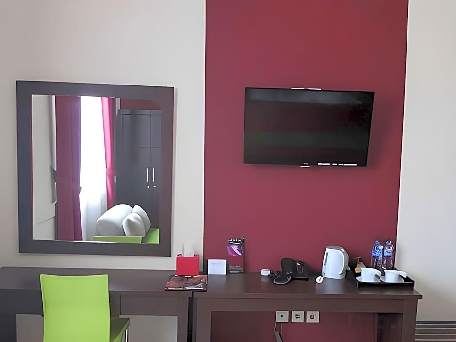Charaka Hotel