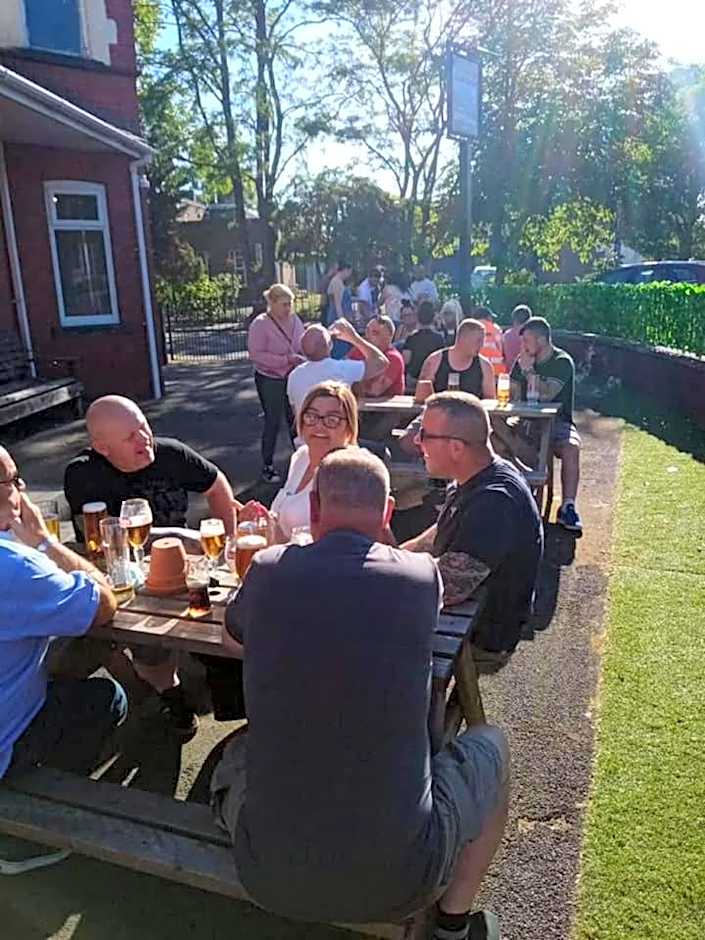 The Grosvenor Free house