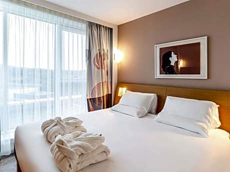 Executive Queen Room