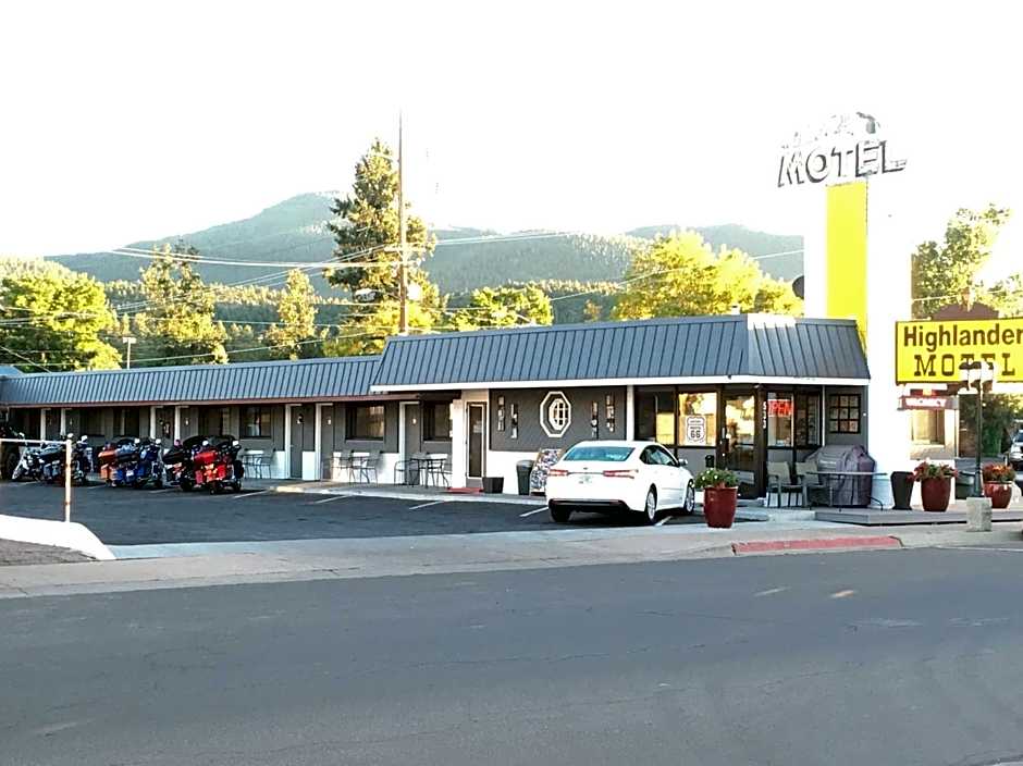 Highlander Motel