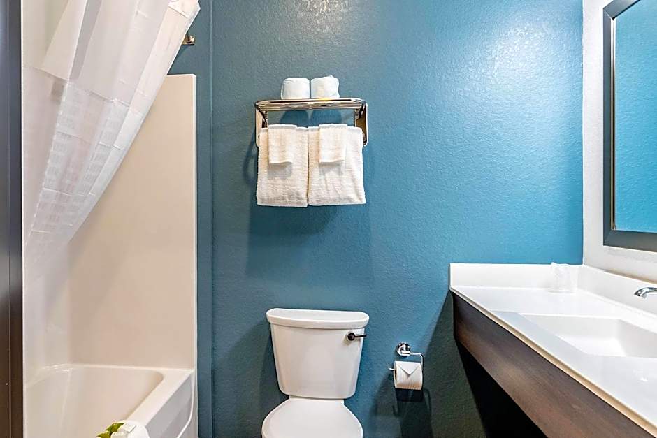 WoodSpring Suites Naples