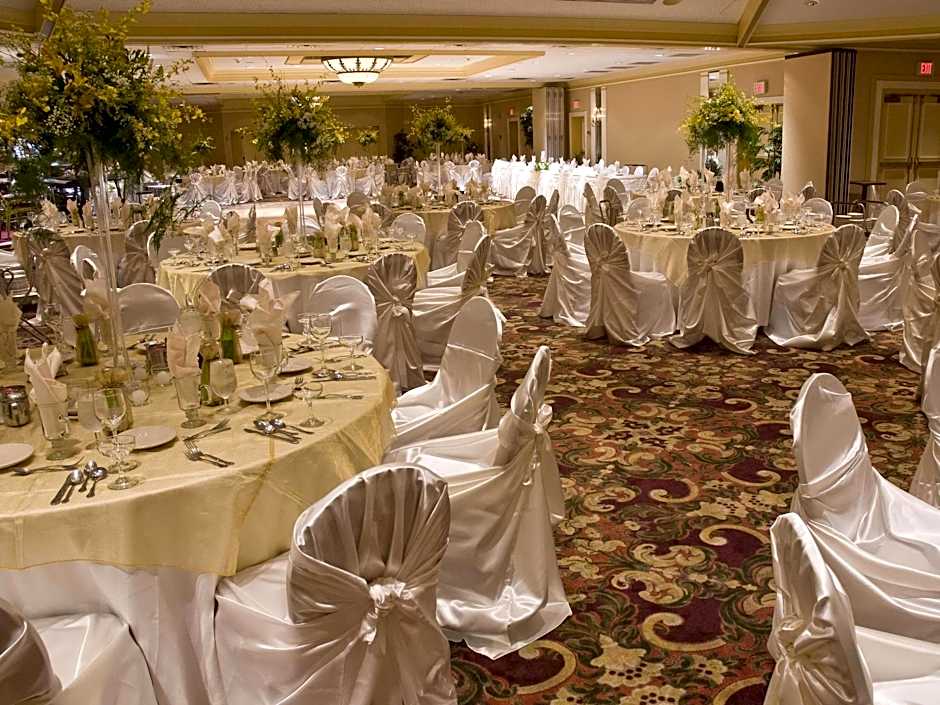 SureStay Plus Hotel by Best Western Lehigh Valley