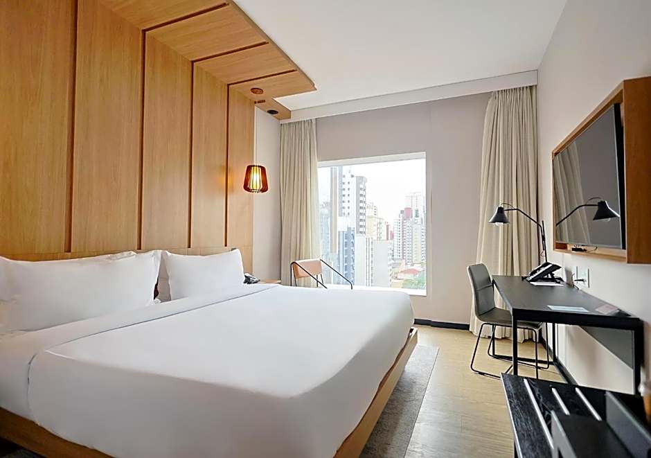 Photo 1 of 10 of 1 King Bed