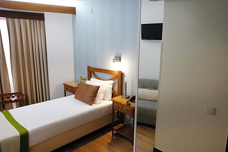Photo 1 sur 5 de Single Room