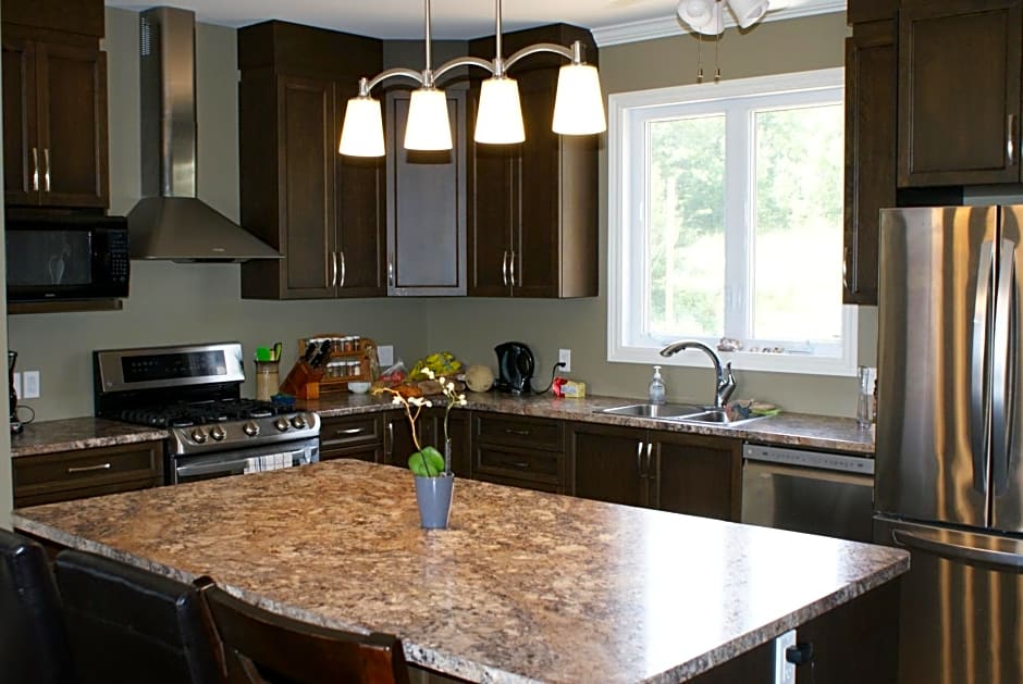 Top of Algonquin Bed and Breakfast