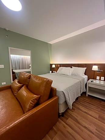 Deluxe Room (2 Adults + 1 Child)