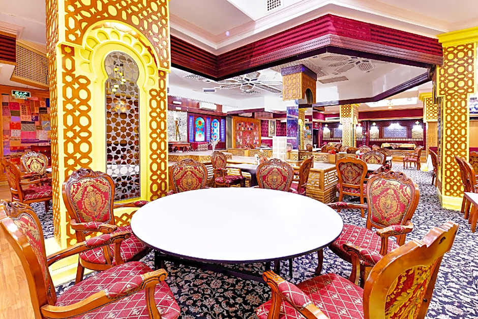 Capital O 125 Moon Plaza Hotel