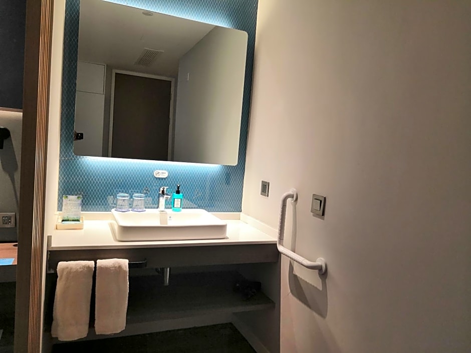 Holiday Inn Express Pinghu, an IHG Hotel