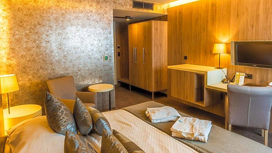 Hotel AquaCity Seasons