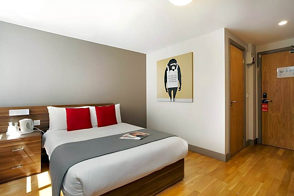 Britannia Study Hotel