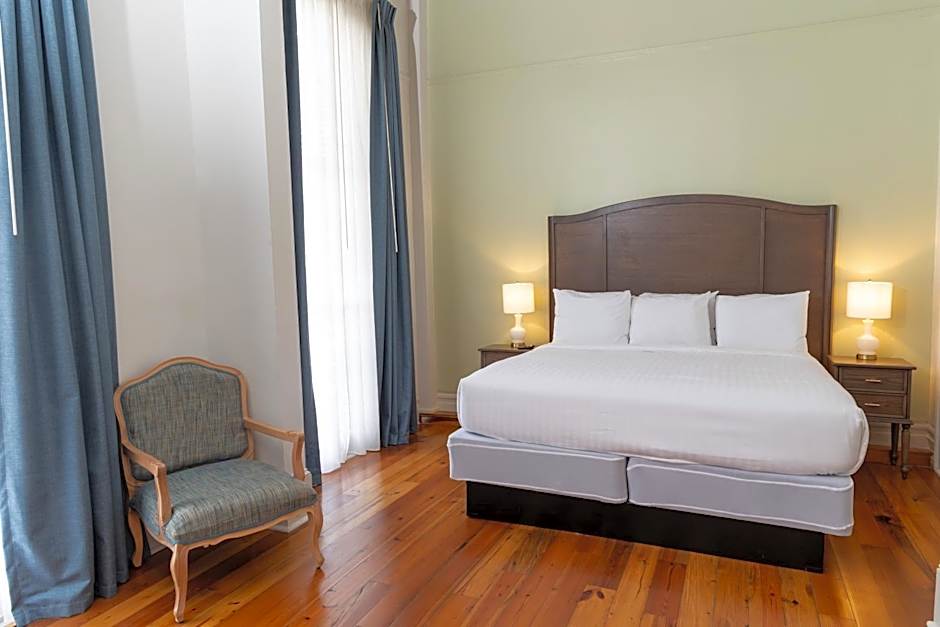 Inn On St. Ann, A French Quarter Guest Houses Property