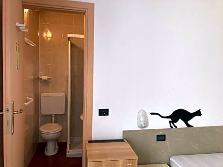 Economy Quadruple Room