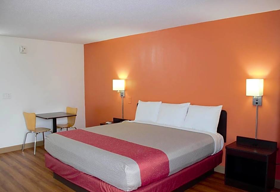 Motel 6-Cleveland, TN