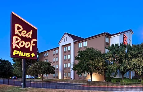 Red Roof Inn PLUS+ Austin South
