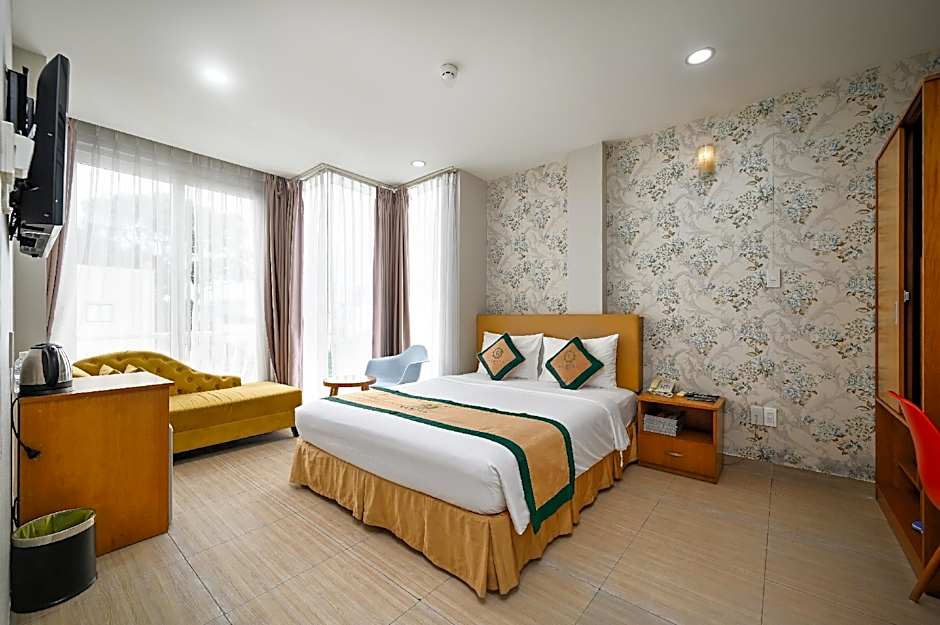 Camila Airport Hotel