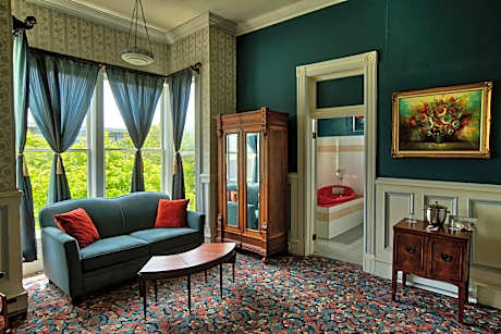 King Suite