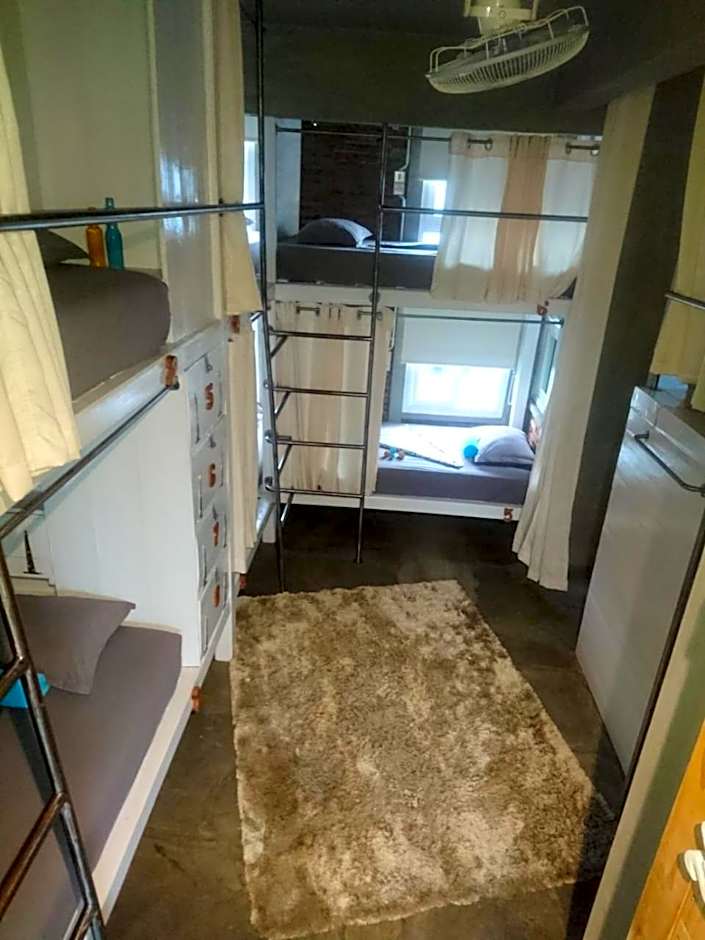 Shelter Hostel Malang