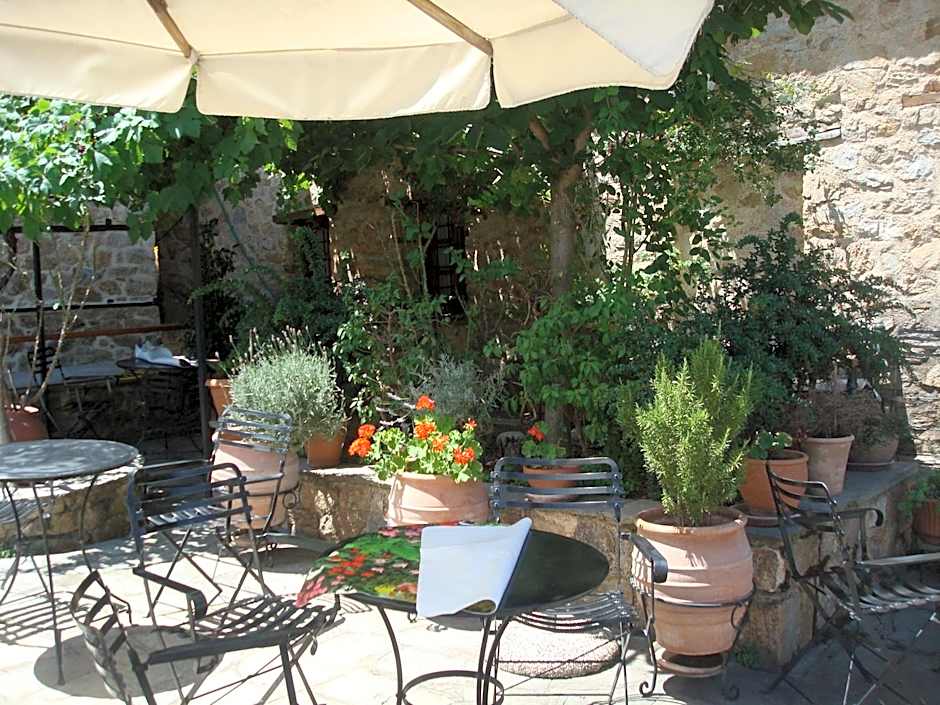 Aristotelous Alexandrou Historic Inn