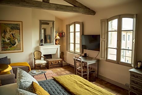 Suite with Garden View