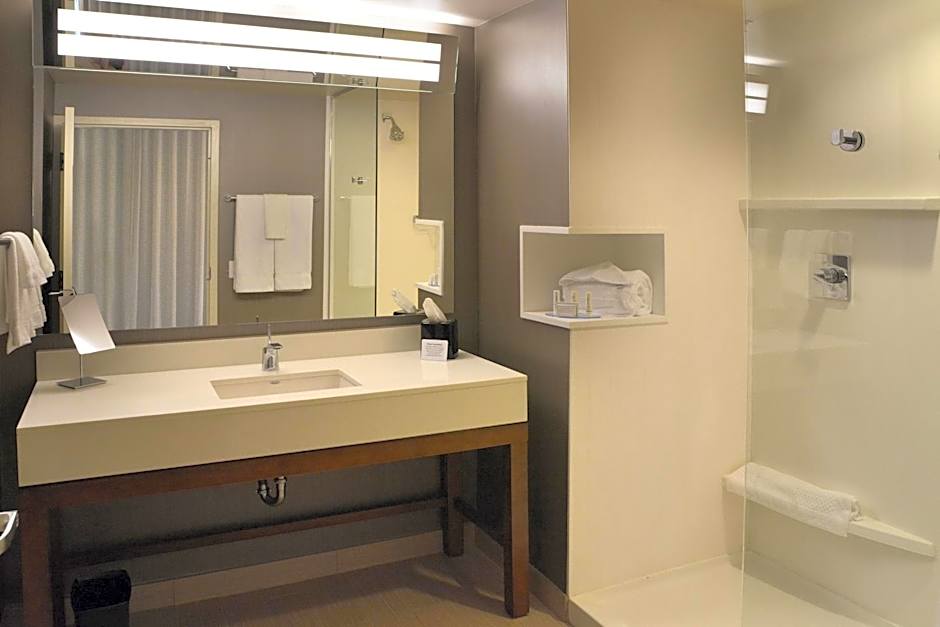 Courtyard by Marriott Youngstown Canfield