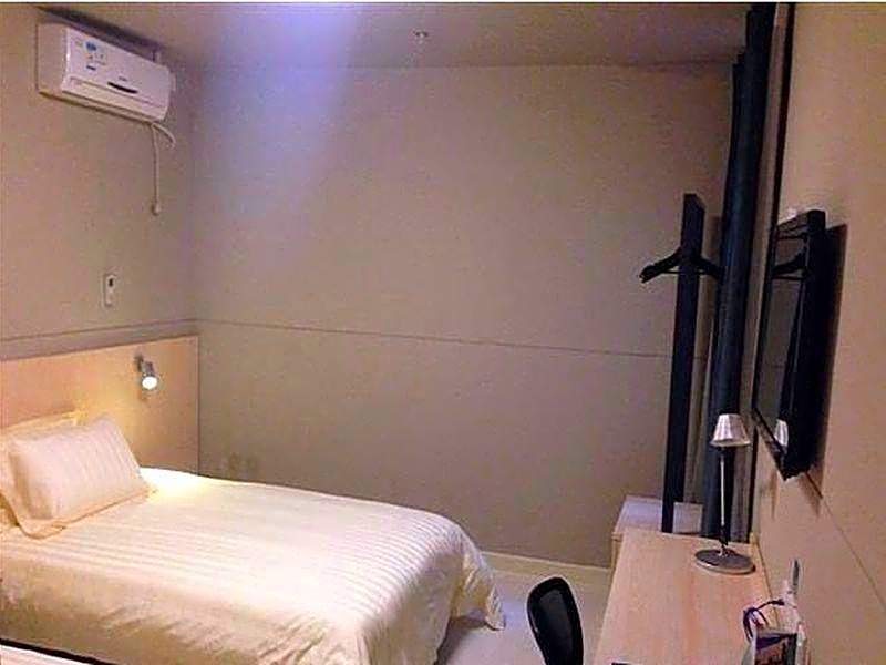 Jinjiang Inn Ningbo Airport Outlets Plaza