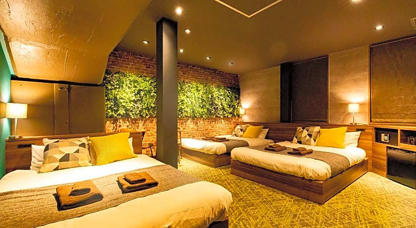 UNDER RAILWAY HOTEL AKIHABARA