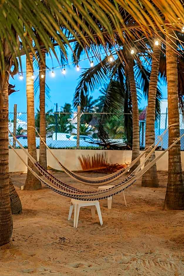 PROGRESO BEACH HOUSE 284