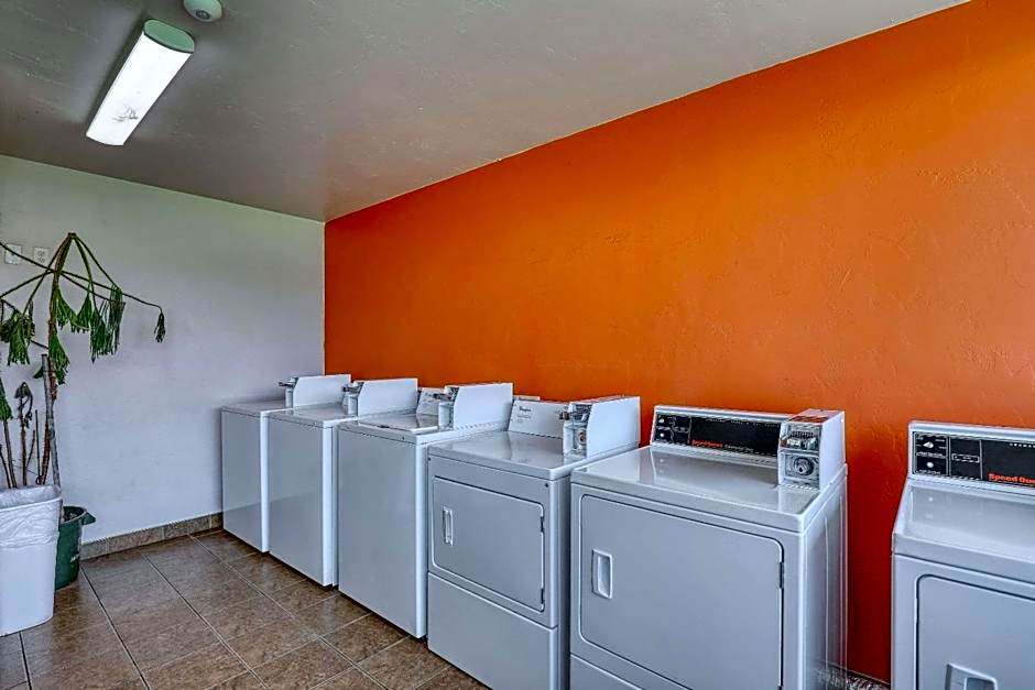 Econo Lodge Neenah
