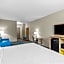 Days Inn & Suites by Wyndham Union City
