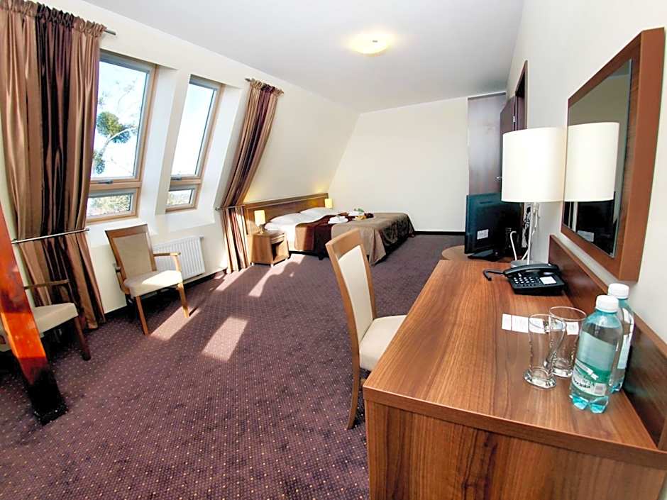 Hotel Austeria Conference & Spa