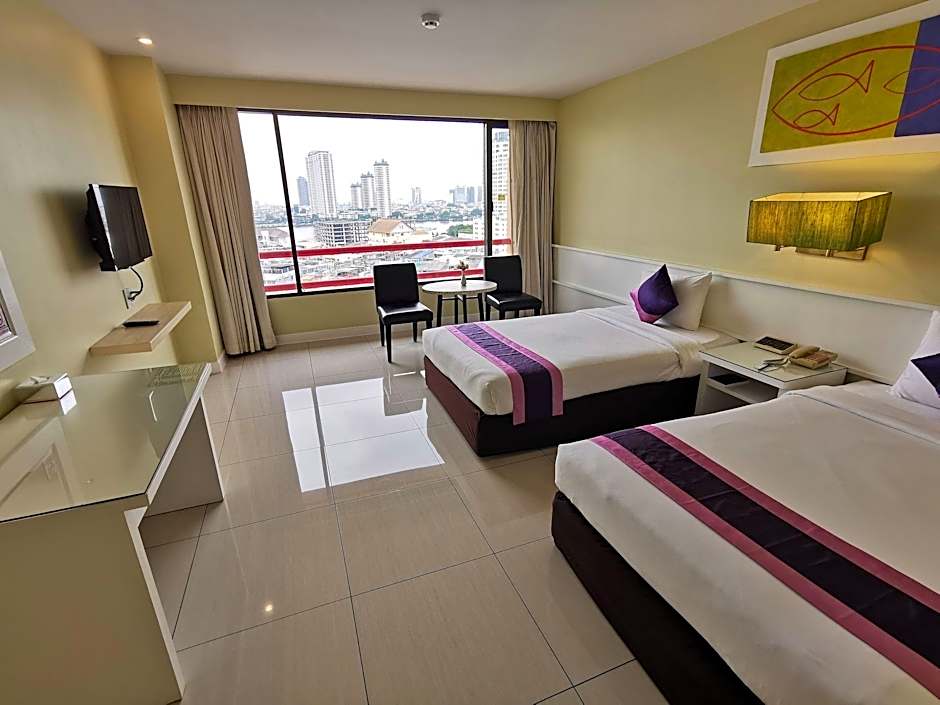 TONGTARA RIVERVIEW HOTEL