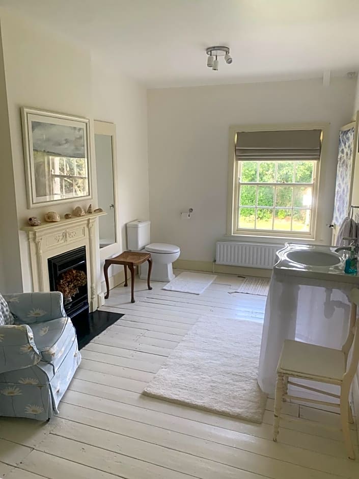 Dalton House Bed and Breakfast