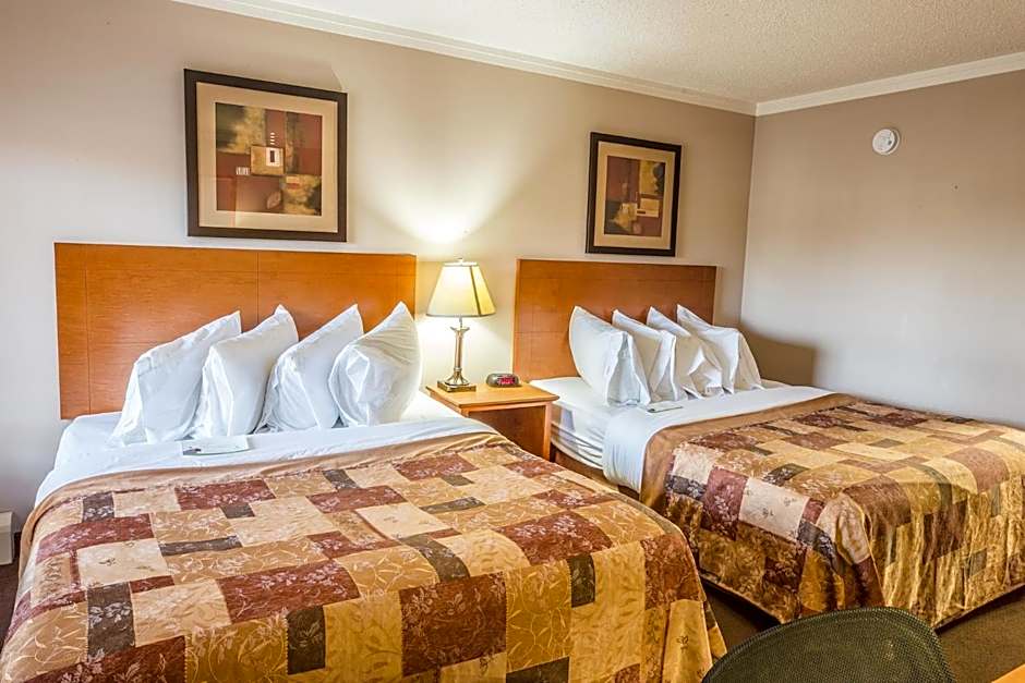 Photo 1 of 4 of Queen Room with Two Queen Beds - Exterior Access
