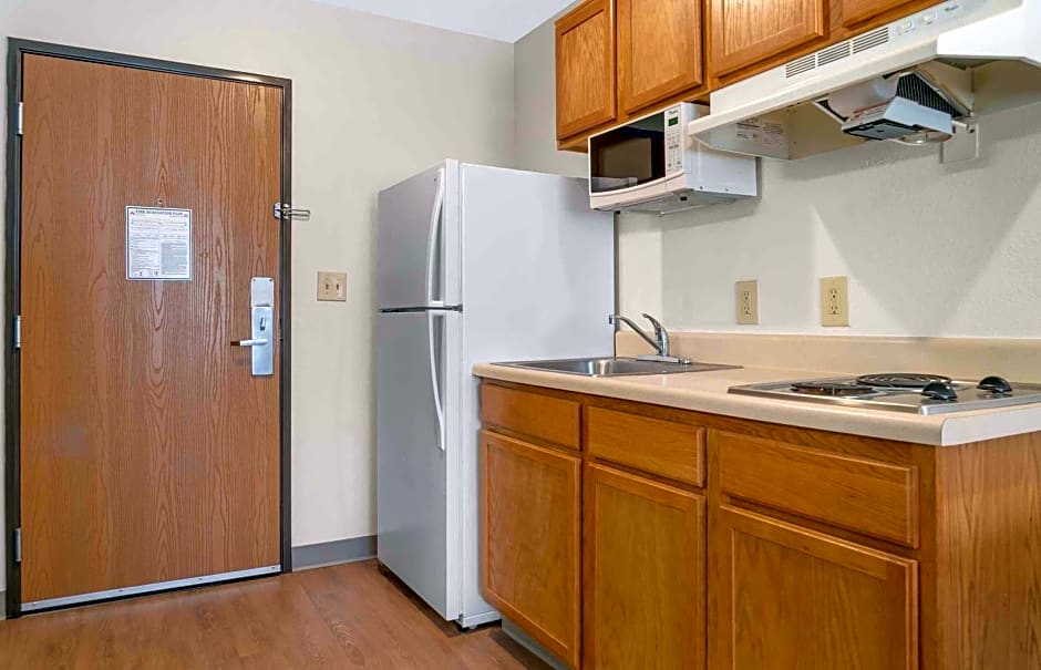 Extended Stay America Select Suites - Kalamazoo - West