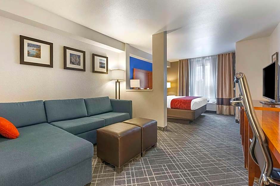 Comfort Suites Redding - Shasta Lake