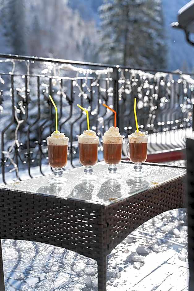 Piscul Negru Hotel - Transfagarasan