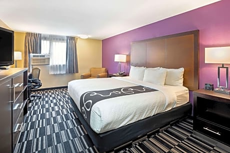 1 King Bed Mobility Accessible Room Non-Smoking