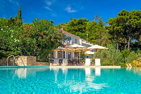 Armonia Bay Hotel