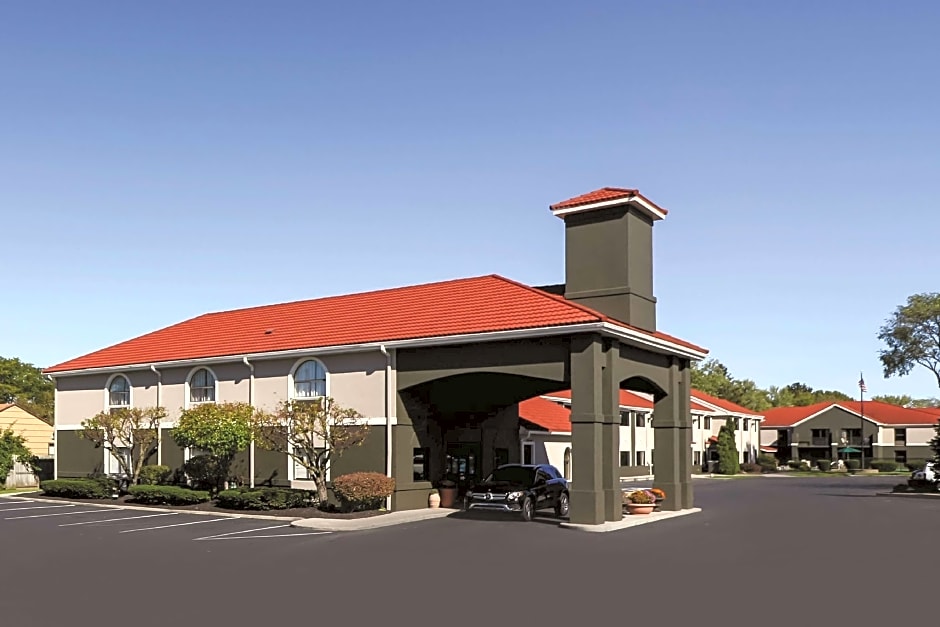 La Quinta Inn & Suites by Wyndham Sandusky