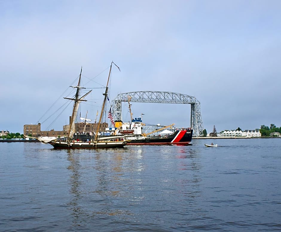 South Pier Inn