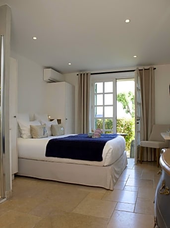 Classic Double Room with Sea View