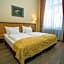 Pension Opera Suites I Self Check In I AC in all rooms