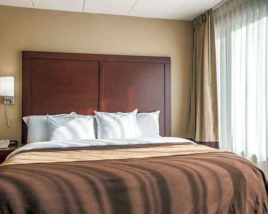 Quality Inn & Suites Orland Park - Chicago