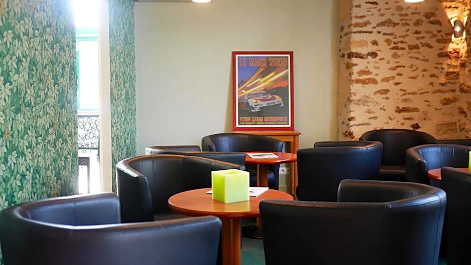 Logis Hôtel & Restaurant - Le Saint-Louis